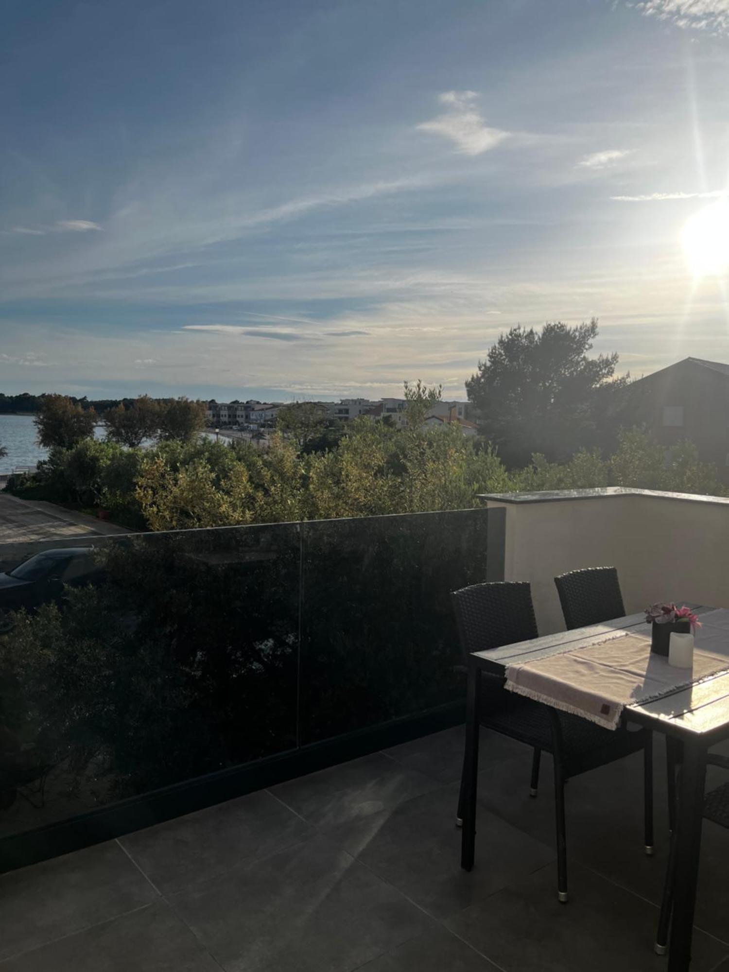 Apartma Smit Vir Eksteriør bilde