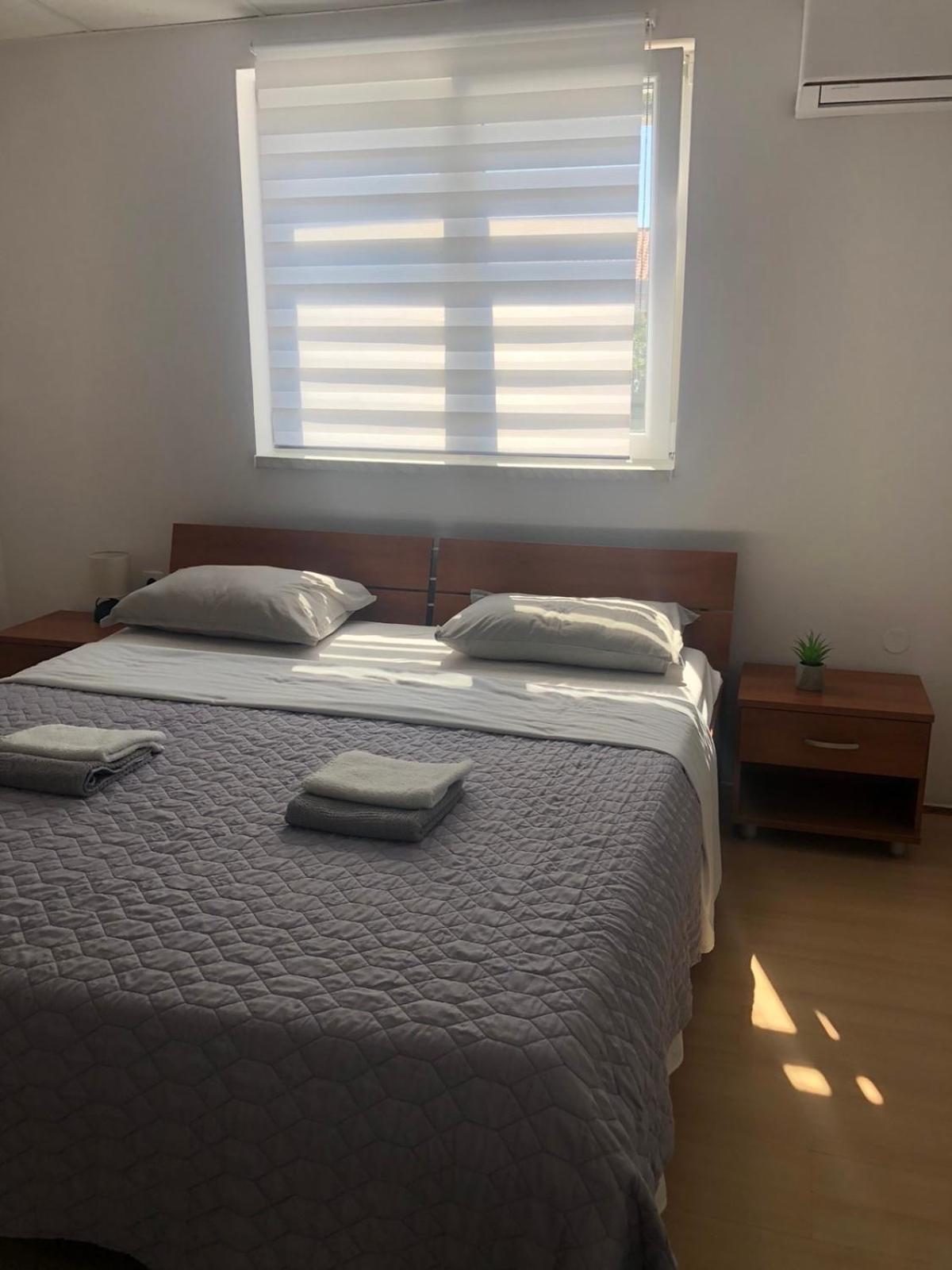 Apartma Smit Vir Eksteriør bilde