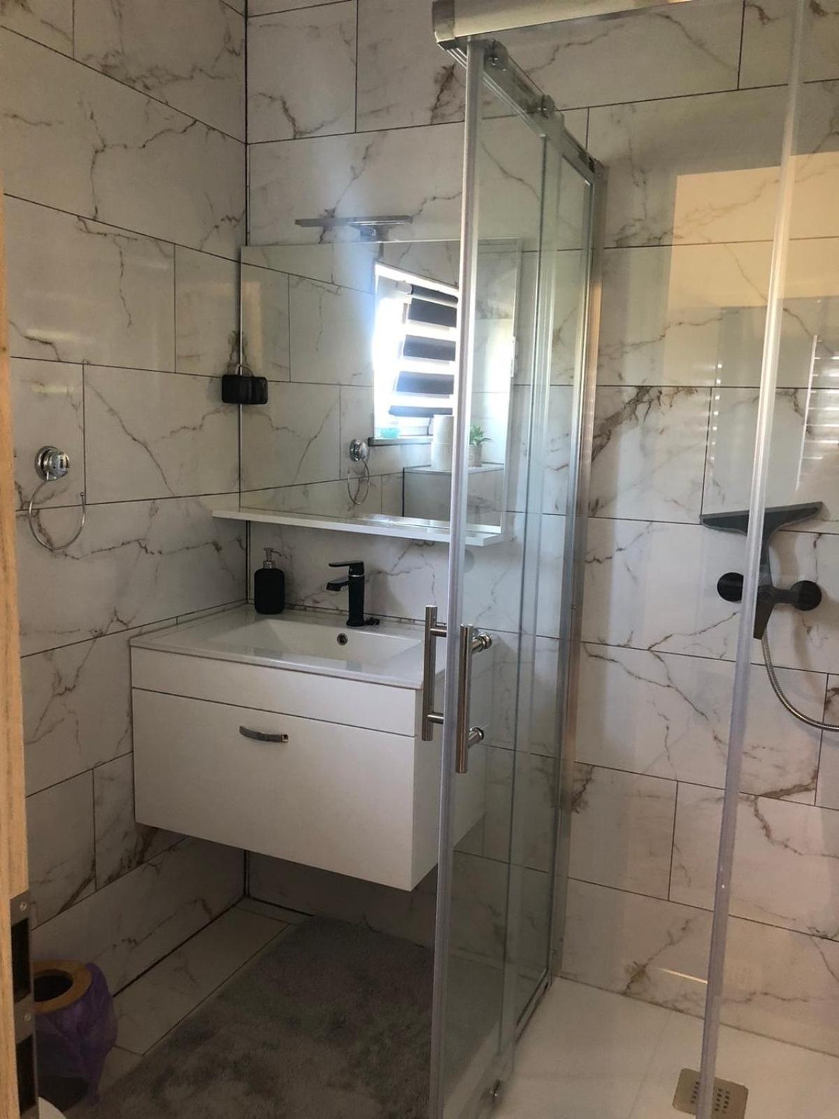 Apartma Smit Vir Eksteriør bilde